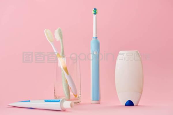 口腔护理、牙刷、牙膏及牙线